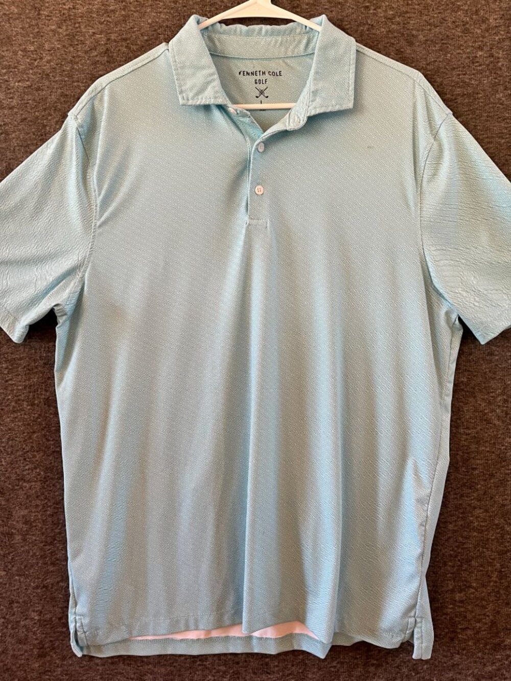 Kenneth Cole short sleeve collared mens golf shirt L silicone logo on sleeve